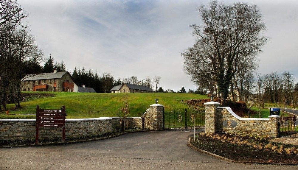 The Courtyard At Sheen Falls Country Clubケンメア エクステリア 写真